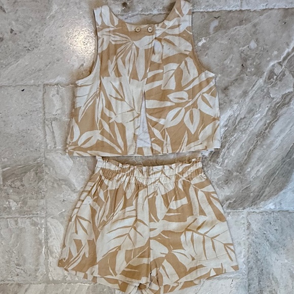 NWT ILLA ILLA Willow Open Back Set Yellow / Tan (Top M / Bottom S) - Picture 2 of 10